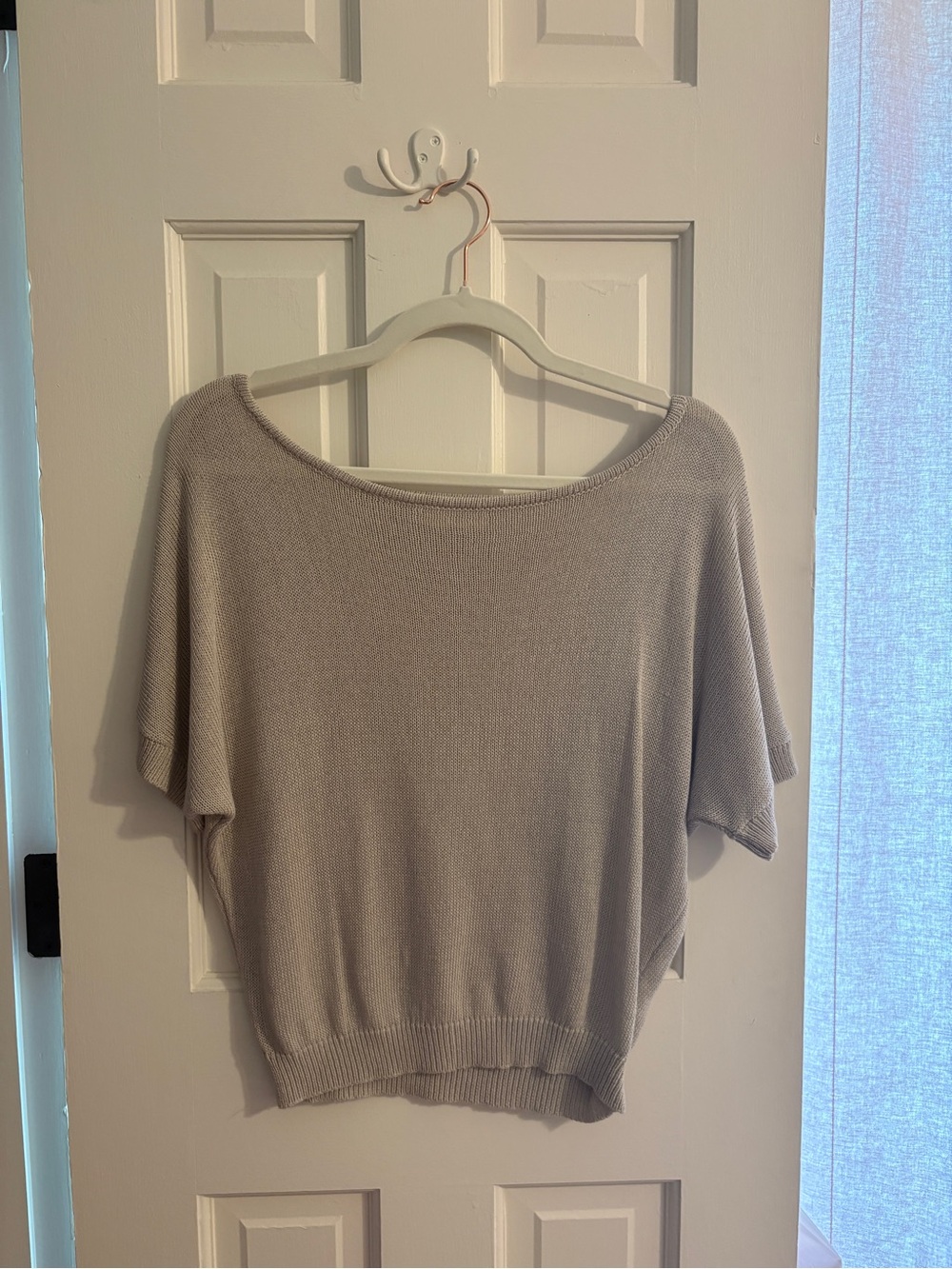 Light Gray Short Sleeve Knit Top
